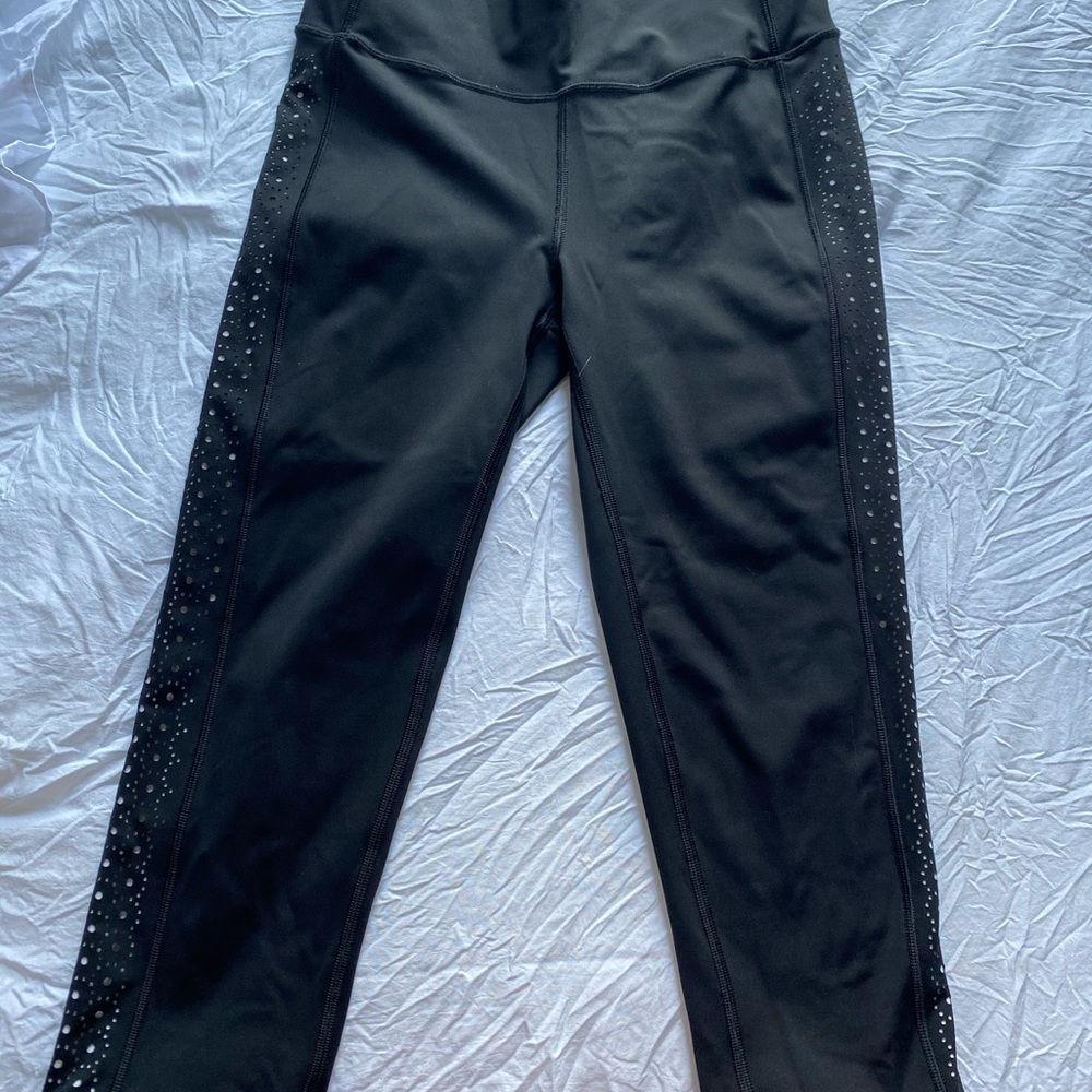 Lululemon Luxe crop